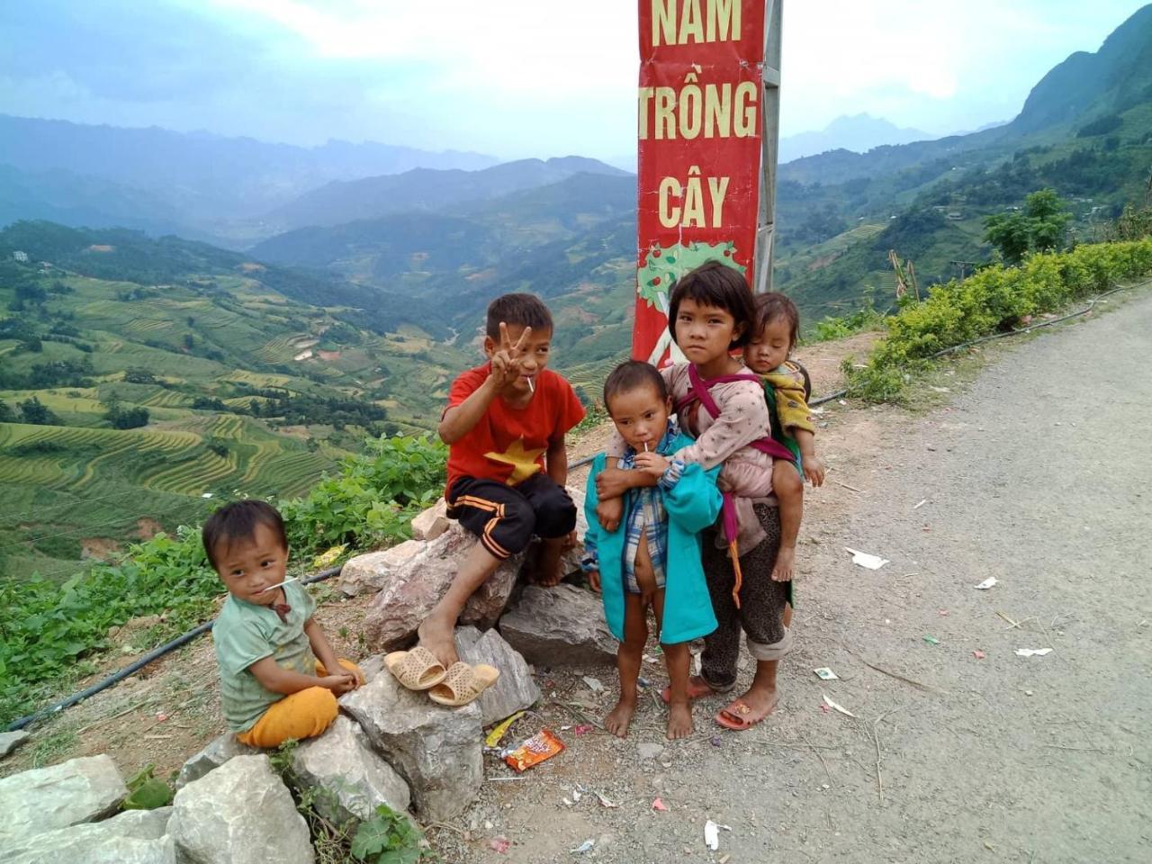 10Am Hostel Ha Giang Exterior photo
